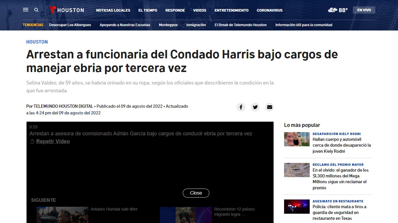 Arrestan a funcionaria del Condado Harris bajo cargos de manejar ebria ...